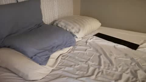 Snapshot of slut_slave_cfnm chatting on 01.09.26 slut online show from 01.09.26