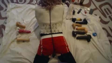 Snapshot of slutgurl_pdx chatting on 11.23.25 slutgurl_pdx online show from 11.23.25