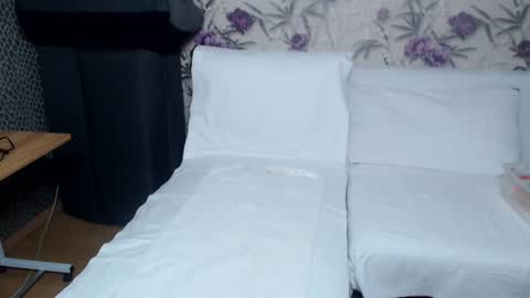 slutihmami online show from 11.30.25