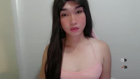 Snapshot of slutty_francine chatting on 11.11.25 FRANCINE online show from 11.11.25