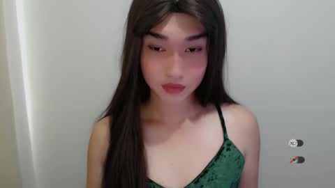 Snapshot of slutty_francine chatting on 11.29.25 FRANCINE online show from 11.29.25