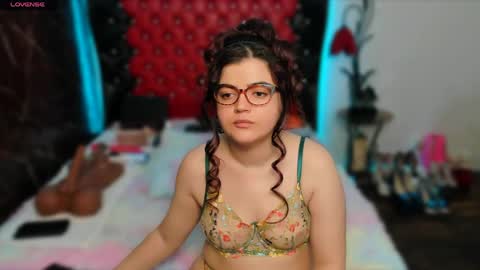 Snapshot of slutty_milf_bitch chatting on 03.30.26 Ana online show from 03.30.26