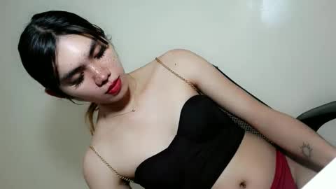 Snapshot of slutty_rose69 chatting on 04.15.26 slutty_rose69 online show from 04.15.26