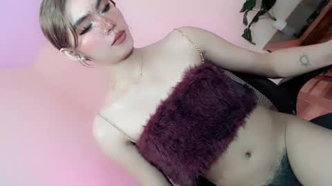 Snapshot of slutty_rose69 chatting on 05.16.26 slutty_rose69 online show from 05.16.26