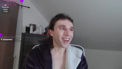 Natsu online show from 11.26.25