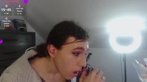 Natsu online show from 03.31.26