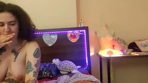 SluttySuzie17 online show from 05.28.26