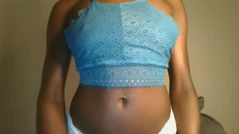 Snapshot of sly_rose chatting on 12.04.25 sly_rose online show from 12.04.25