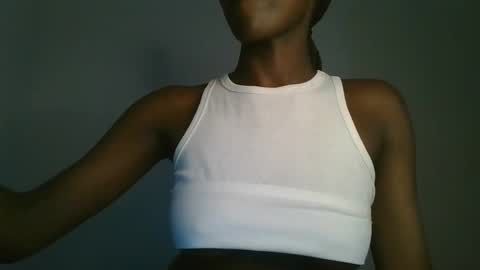 Snapshot of sly_rose chatting on 12.15.25 sly_rose online show from 12.15.25