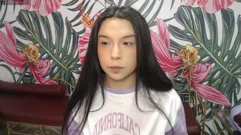 Snapshot of small__naughty chatting on 05.08.26 Mariana Torres online show from 05.08.26