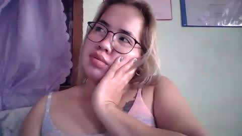 Lovewella online show from 09.23.25