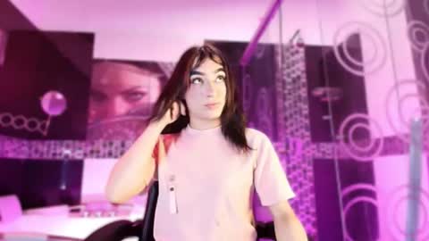 Small Hot19 online show from 03.29.26