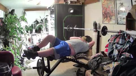 smallchubbers online show from 02.18.25