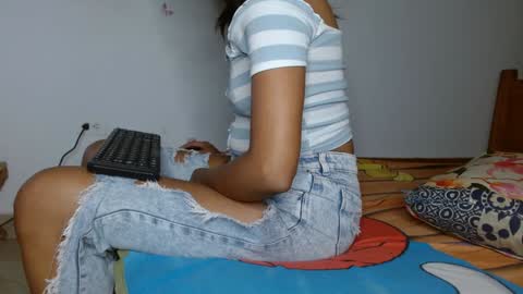 smallflorecita online show from 01.06.25