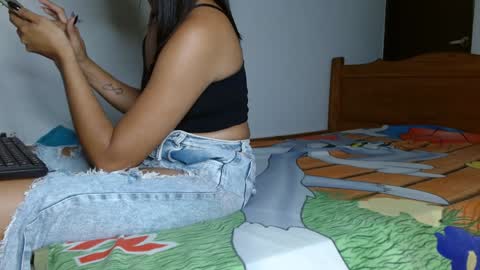 smallflorecita online show from 01.12.25