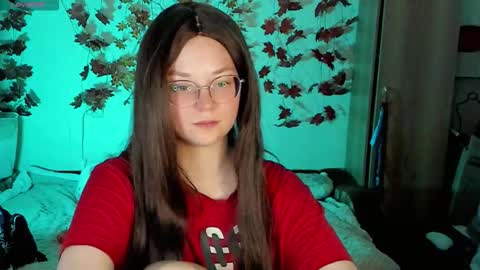 smallimpmeili online show from 10.10.25