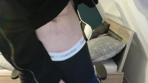 Snapshot of smallsletters chatting on 02.10.25 Jack online show from 02.10.25