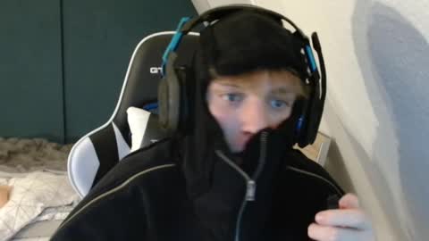 Snapshot of smallsletters chatting on 02.13.25 Jack online show from 02.13.25