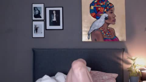 Snapshot of smalltittsbigsoul chatting on 12.03.25 Anna no bbbbybybbabebyy just Anna. And dont call me mom please. online show from 12.03.25