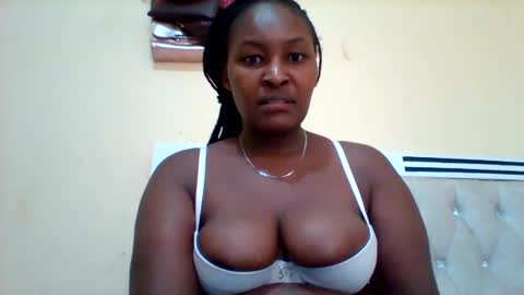 Snapshot of smartqueen1 chatting on 02.26.25 Katerina online show from 02.26.25