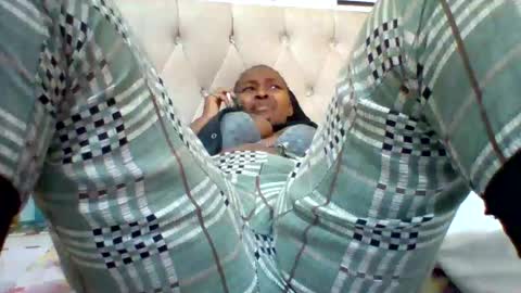 Snapshot of smartqueen1 chatting on 09.22.25 Katerina online show from 09.22.25