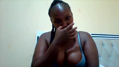 Snapshot of smartqueen1 chatting on 10.26.25 Katerina online show from 10.26.25