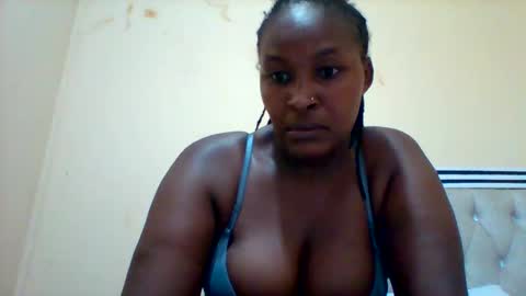 Snapshot of smartqueen1 chatting on 11.24.25 Katerina online show from 11.24.25