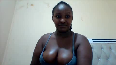 Snapshot of smartqueen1 chatting on 11.25.25 Katerina online show from 11.25.25