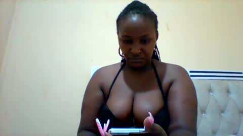 Snapshot of smartqueen1 chatting on 12.02.25 Katerina online show from 12.02.25