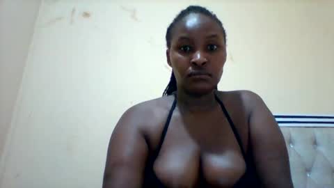 Snapshot of smartqueen1 chatting on 12.04.25 Katerina online show from 12.04.25