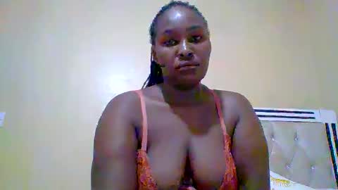 Snapshot of smartqueen1 chatting on 05.19.26 Katerina online show from 05.19.26