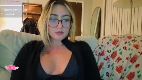 Snapshot of smexy_bun chatting on 03.01.26 Smexy online show from 03.01.26