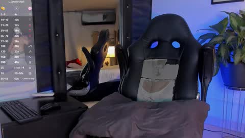 Jade Smiith online show from 10.27.25