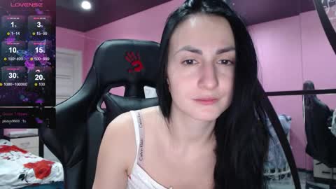 smile_cute_fox online show from 11.21.25