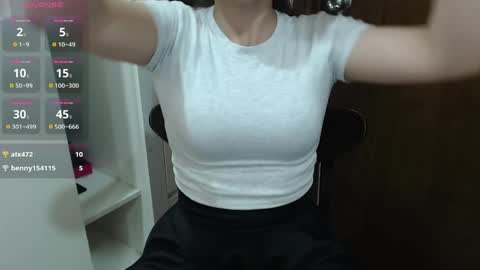 Snapshot of smileluna chatting on 06.05.26 luna online show from 06.05.26