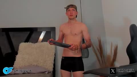 Snapshot of smitgrey chatting on 02.11.26 SMIT online show from 02.11.26