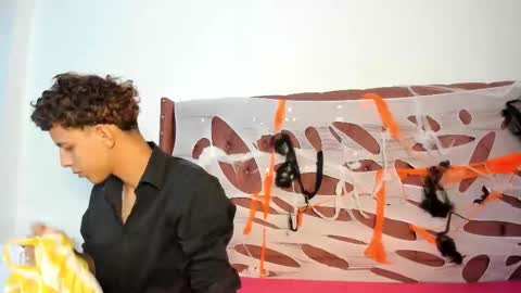 JONH SMITH AND ALIX SMITH online show from 10.21.25