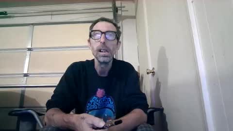 Snapshot of smkforme chatting on 10.19.25 smoke-4-me online show from 10.19.25