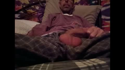 Snapshot of smkforme chatting on 12.03.25 smoke-4-me online show from 12.03.25