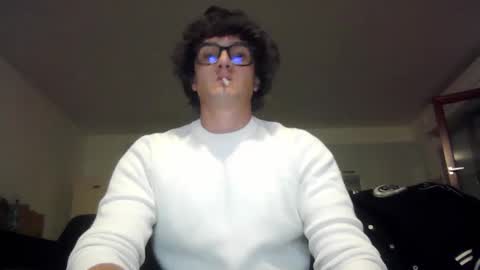 Snapshot of smo98king chatting on 12.01.25 italian meat online show from 12.01.25