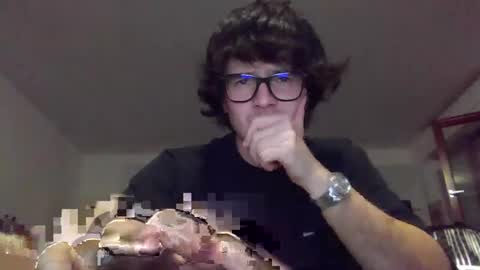 Snapshot of smo98king chatting on 12.14.25 italian meat online show from 12.14.25