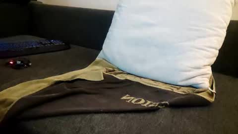 Smokeandwatching online show from 01.07.25