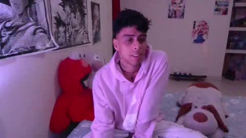 Snapshot of smoker00teddybear chatting on 12.14.24 teddy online show from 12.14.24