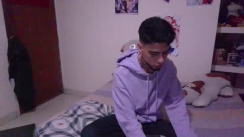 Snapshot of smoker00teddybear chatting on 02.01.25 teddy online show from 02.01.25