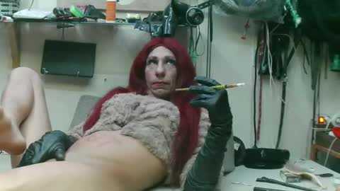 smokeslut365 online show from 05.20.26