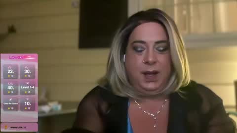 Snapshot of smokingbj chatting on 12.19.24 UltimateAMY online show from 12.19.24