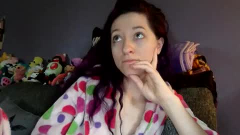 Snapshot of smokinsailorscout chatting on 11.18.25 smokinsailorscout online show from 11.18.25