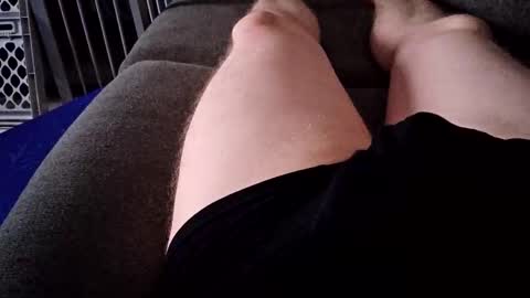 Snapshot of smokynight chatting on 10.31.25 smokynight online show from 10.31.25