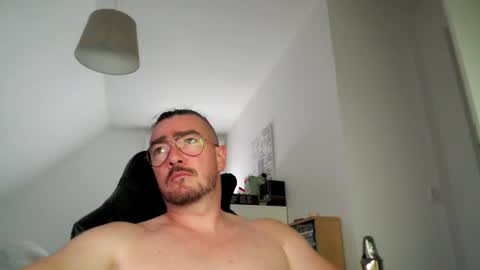AllDayIDream online show from 08.03.26