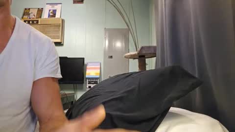 Snapshot of snackyyyy chatting on 02.22.26 Snackyyyy online show from 02.22.26